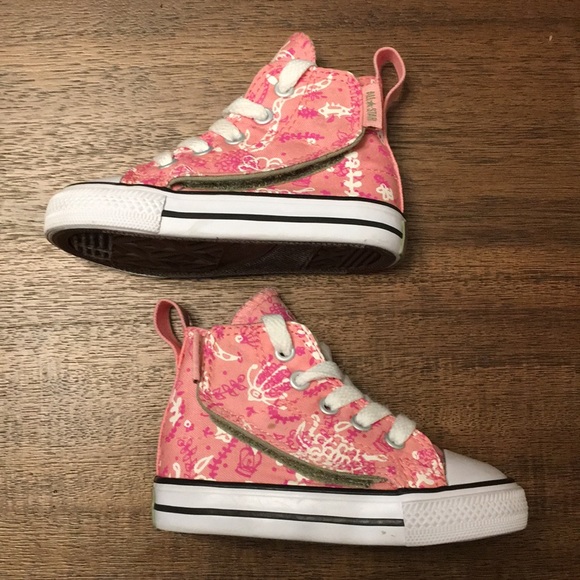 Converse Chuck Taylor All Star Hightops - Picture 4 of 8